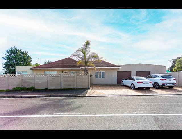 3 BEDROOM HOUSE RENTED IN CHRISMAR